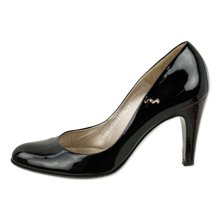 Salvatore Ferragamo Black Patent Leather Pumps