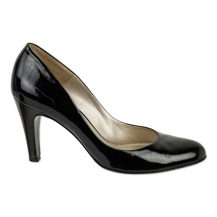 Salvatore Ferragamo Black Patent Leather Pumps