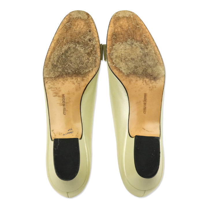 Salvatore Ferragamo Bone Calf Leather Vara Bow Lillaz Pump