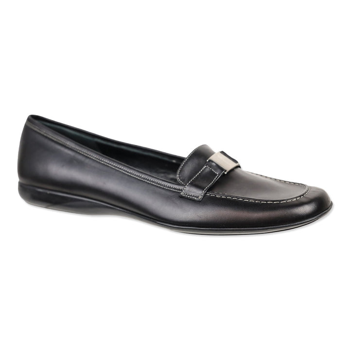 Salvatore Ferragamo Boutique Black Leather Logo Buckle Loafers