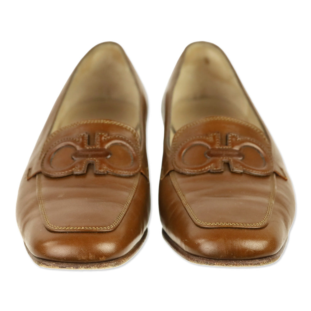 Salvatore Ferragamo Brown Leather Gancini Strap Loafer Pump