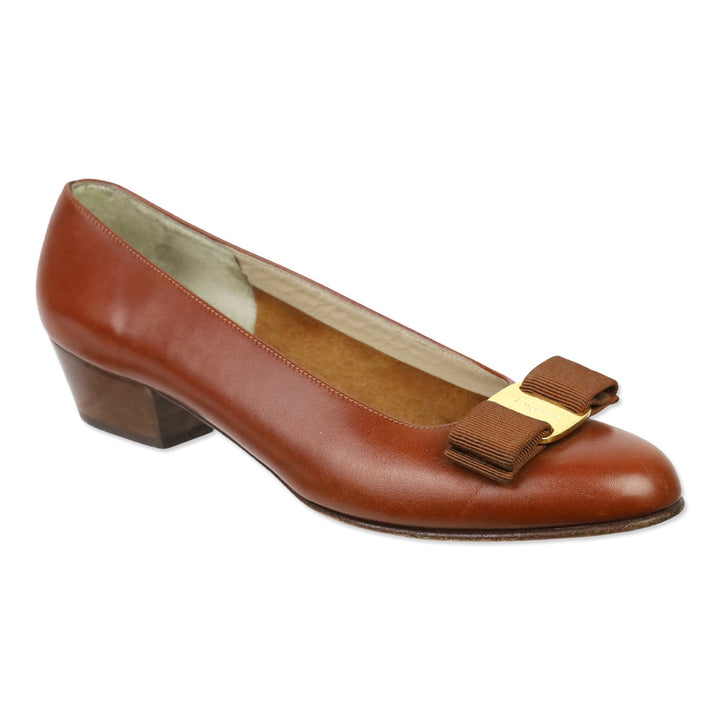 Salvatore Ferragamo Brown Leather Vara Bow Kitten Pumps