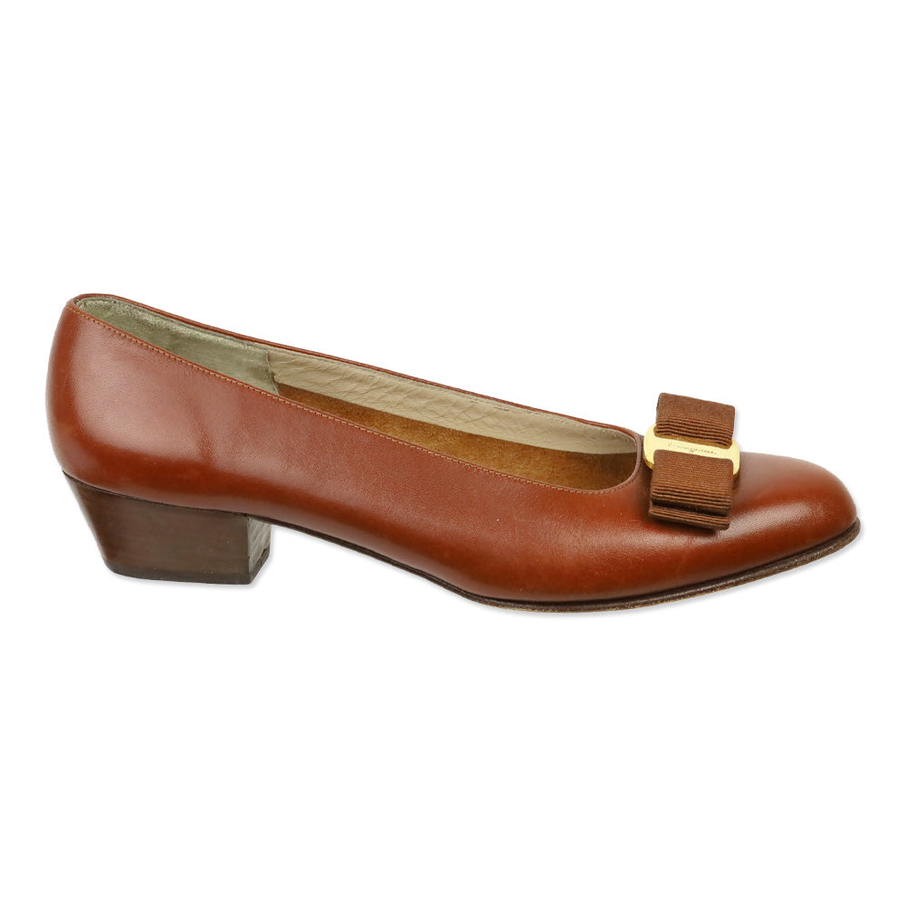Salvatore Ferragamo Brown Leather Vara Bow Kitten Pumps