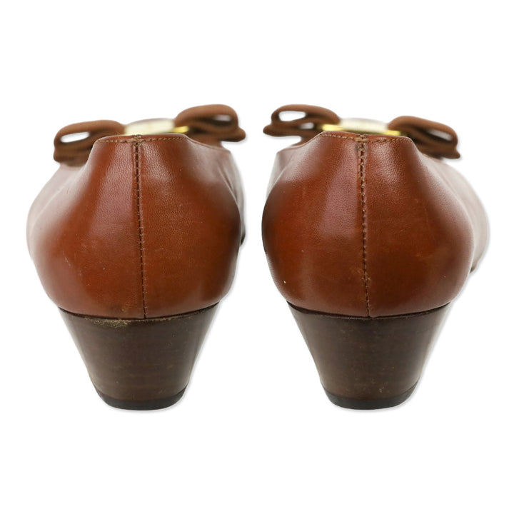 Salvatore Ferragamo Brown Leather Vara Bow Kitten Pumps