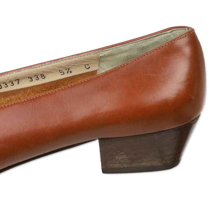 Salvatore Ferragamo Brown Leather Vara Bow Kitten Pumps