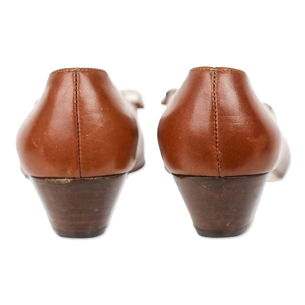 Salvatore Ferragamo Cognac Leather Vara Bow Pump