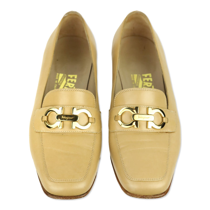 Salvatore Ferragamo Nude Leather Gancini Buckle Chunky Heel Loafers