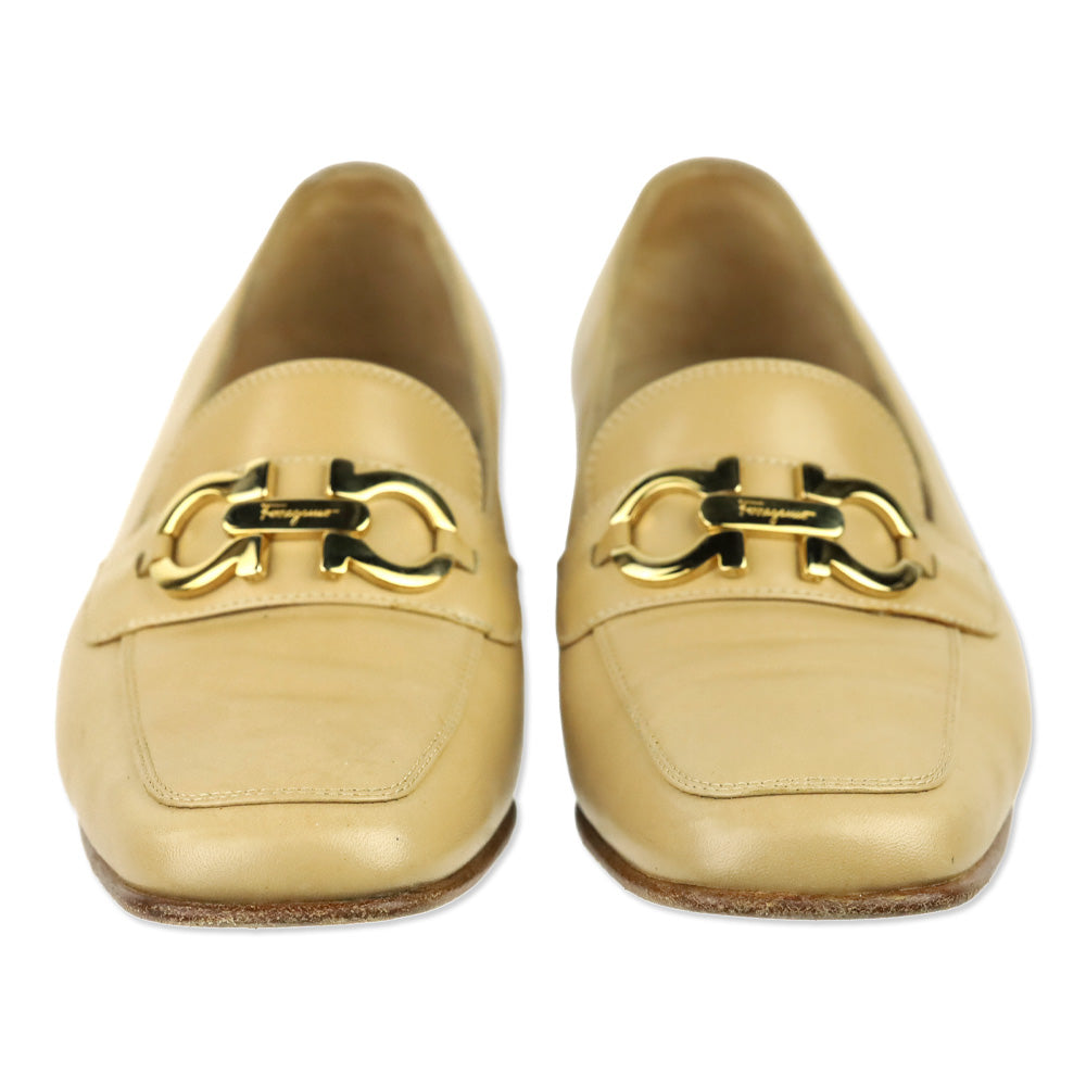 Salvatore Ferragamo Nude Leather Gancini Buckle Chunky Heel Loafers