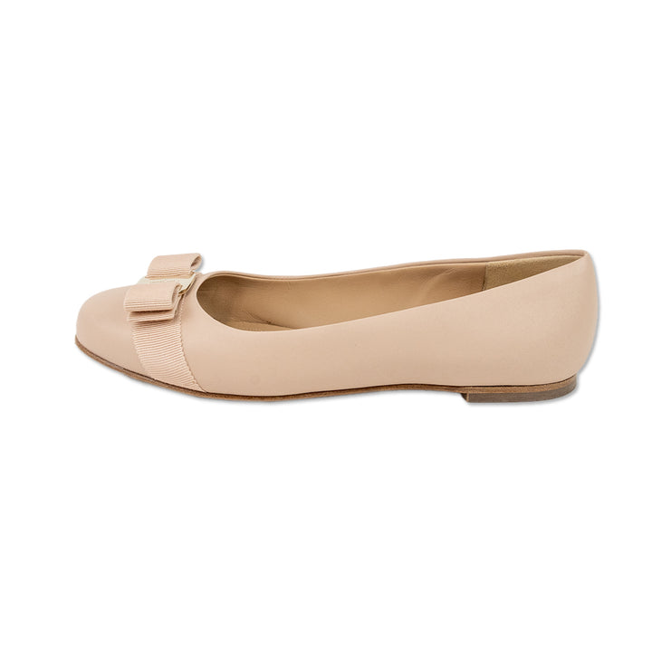 Salvatore Ferragamo Nude Round Toe Ballet Flats