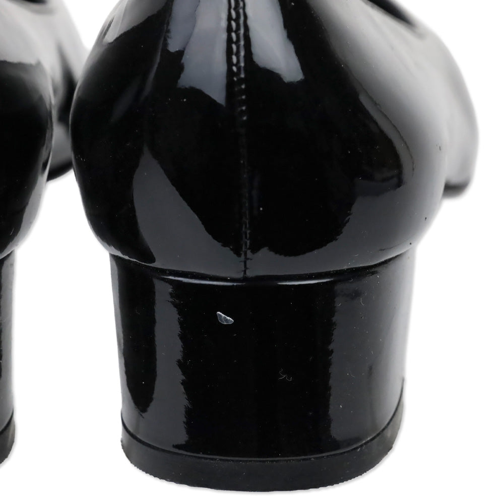 Salvatore Ferragamo Patent Leather Gancini Logo Pumps