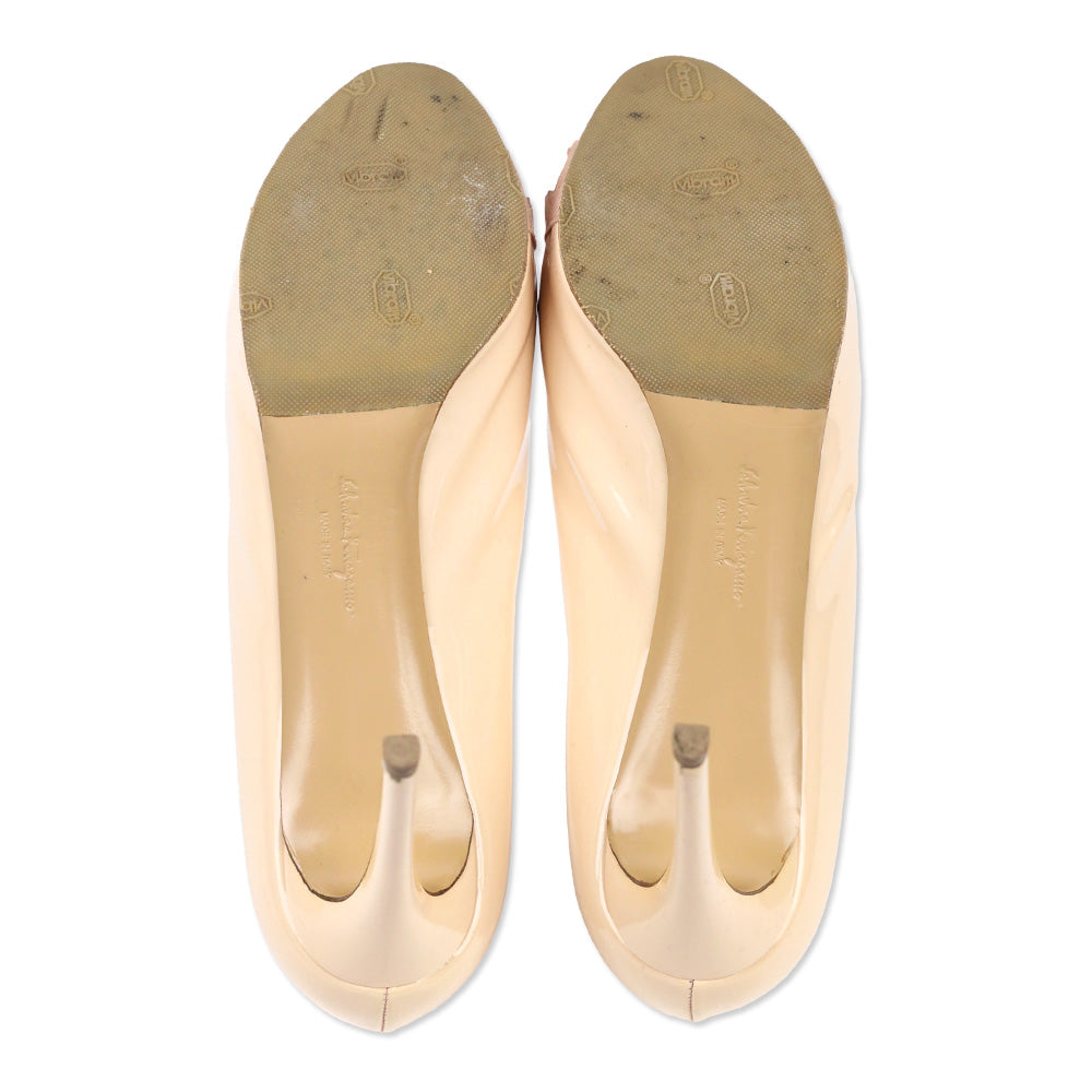 Salvatore Ferragamo Plum Vara Bow Nude Patent Leather Peep Toe Platform Pump