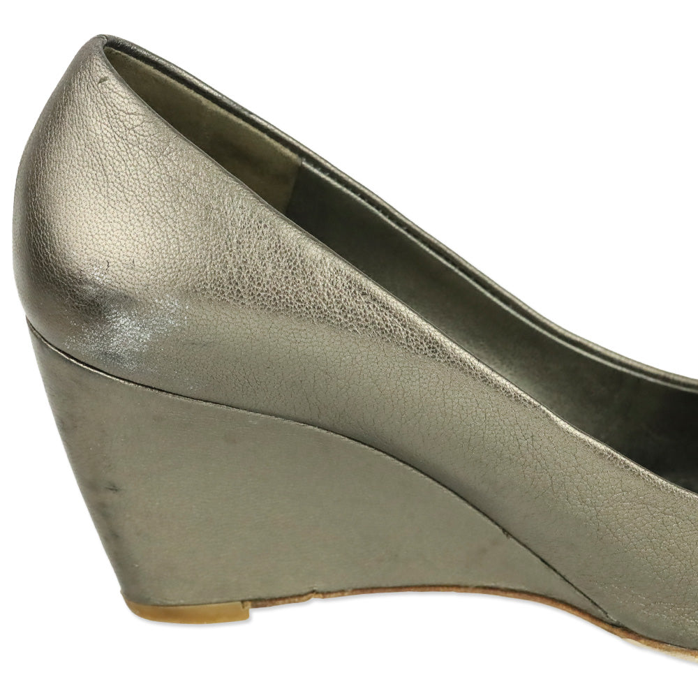 Salvatore Ferragamo Vara Wedge in Metallic Brown Leather