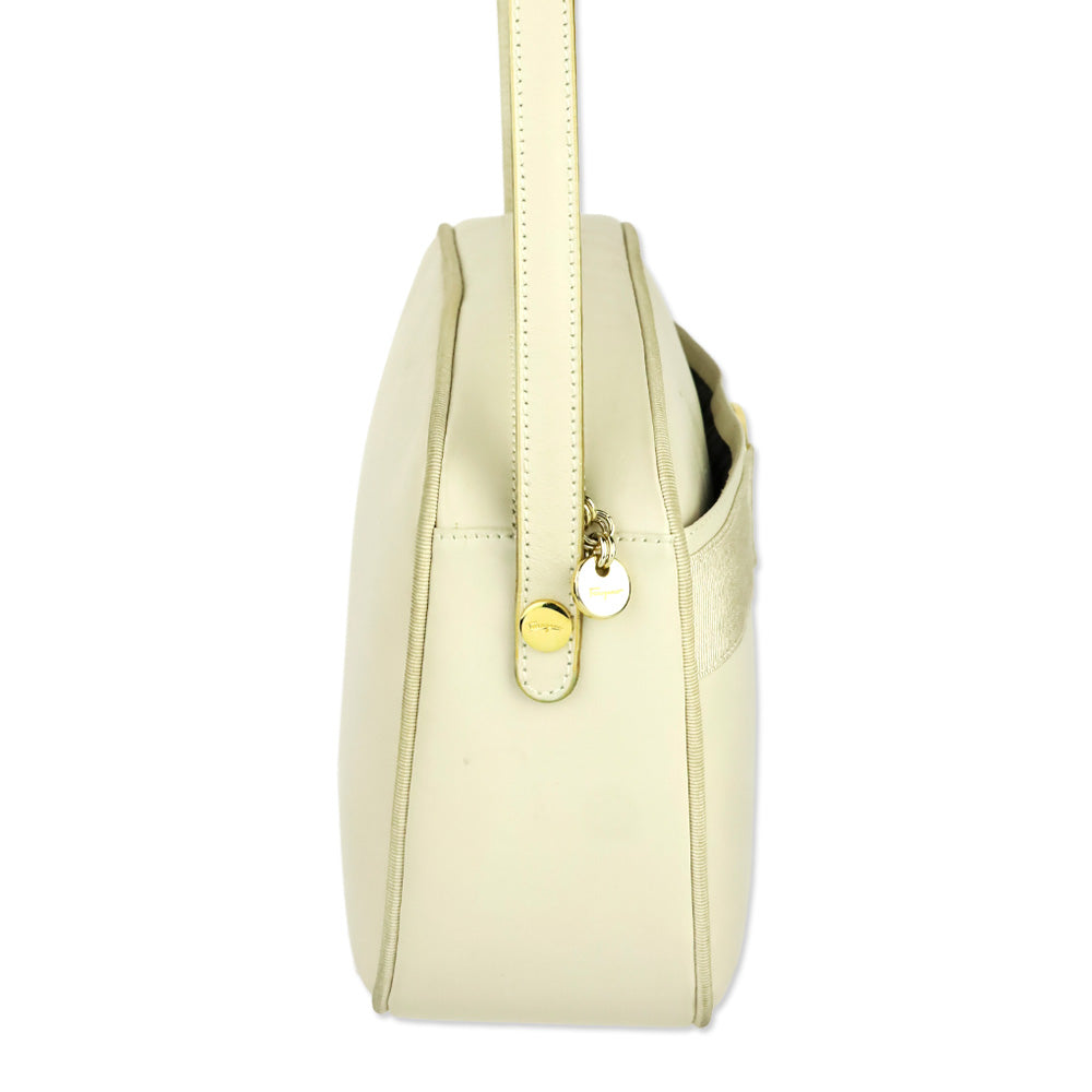 Salvatore Ferragamo Vintage Cream Leather Vara Accent Camera Bag