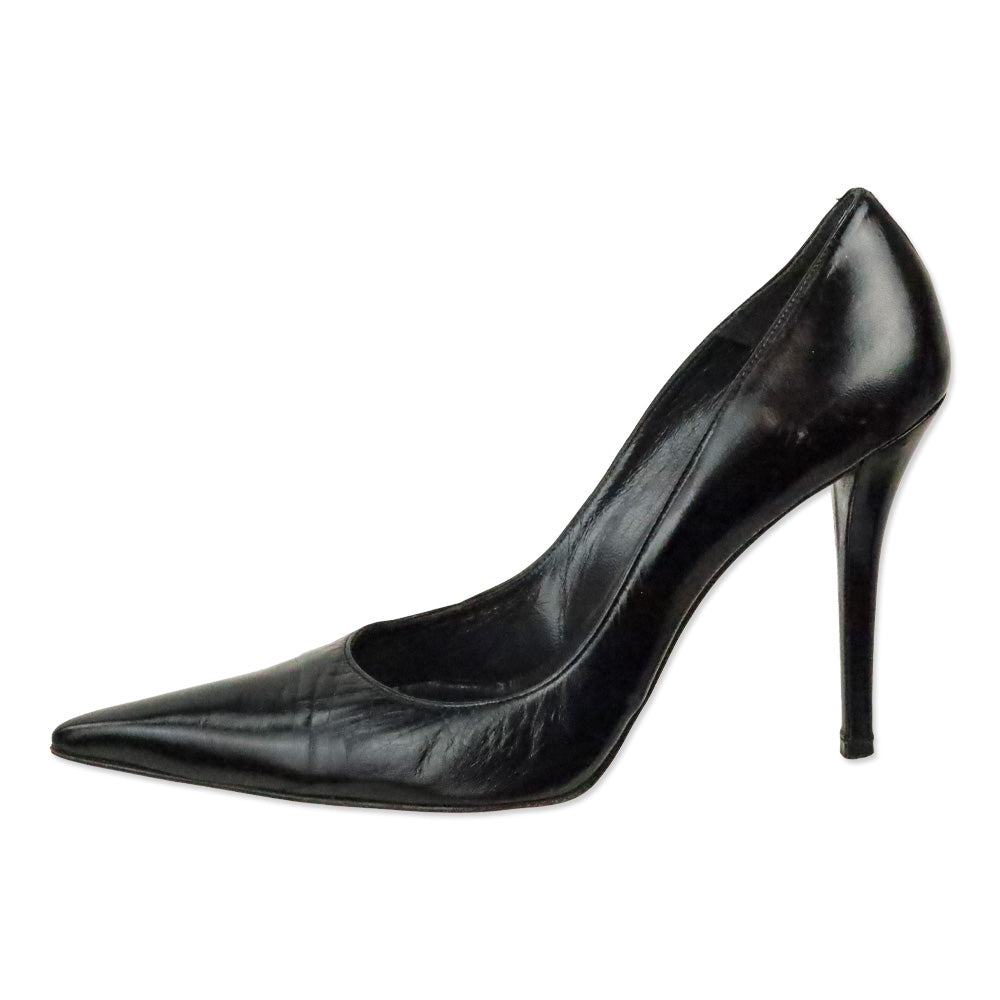 Stuart Weitzman Black Leather Stiletto Point Pumps