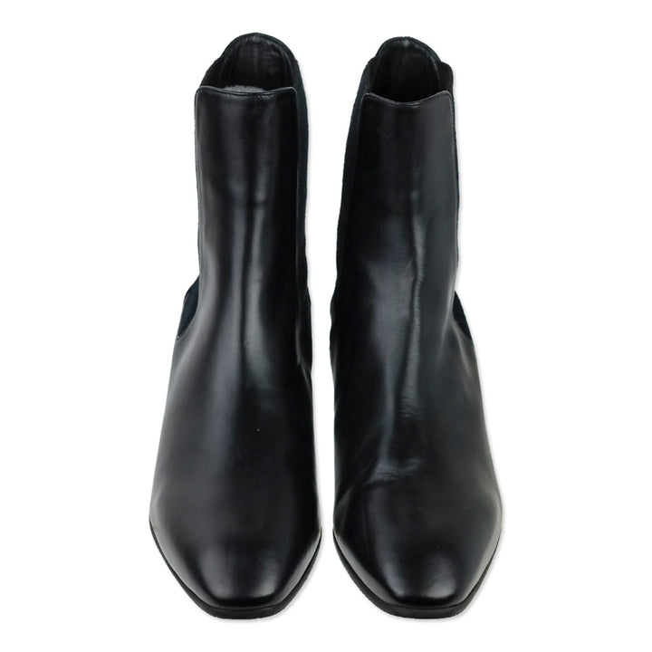 Stuart Weitzman Black Smooth Calf Cleora Chelsea Boot