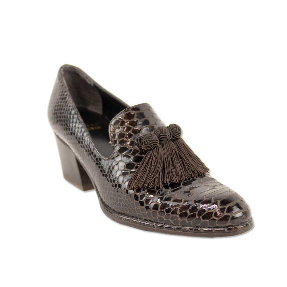 Stuart Weitzman Brown Razmataz Embossed Snakeskin Heeled Tassel Loafer