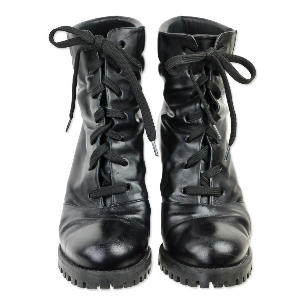 Stuart Weitzman Cyler Black Leather Heeled Combat Boot