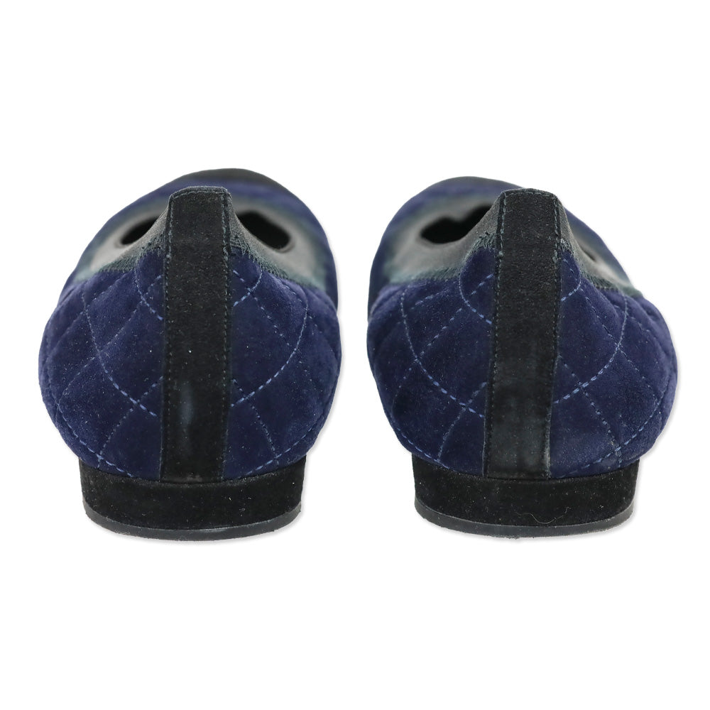 Stuart Weitzman Navy/Black Round Toe Quilted Suede Flats