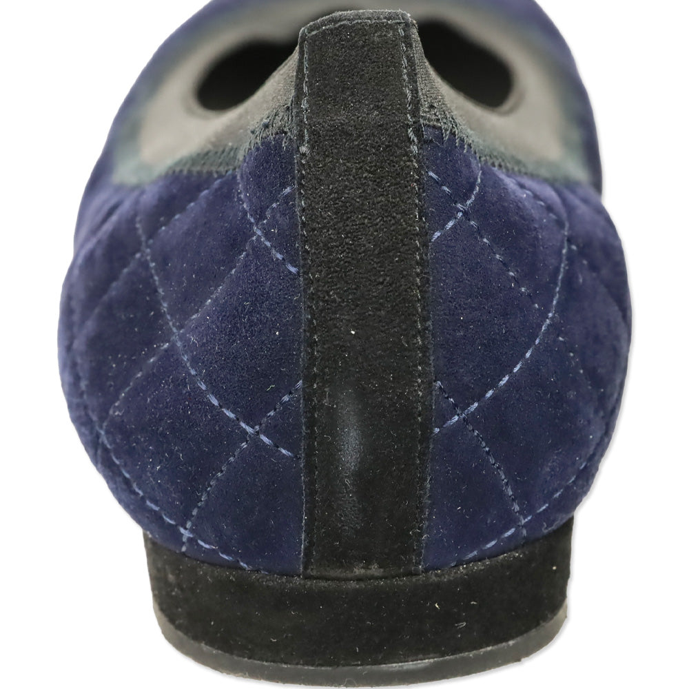 Stuart Weitzman Navy/Black Round Toe Quilted Suede Flats