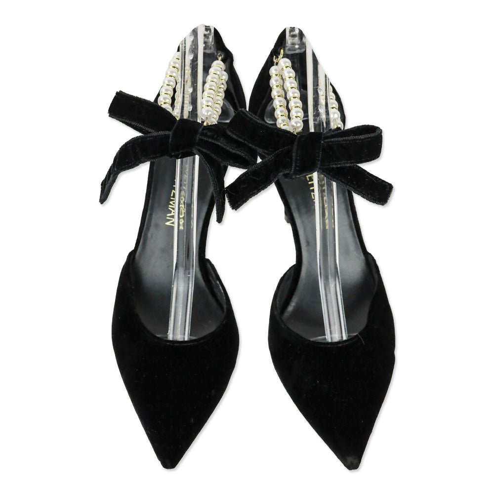 Stuart Weitzman Suselle Faux Pearl Anklet Black Velvet D'Orsay Pumps