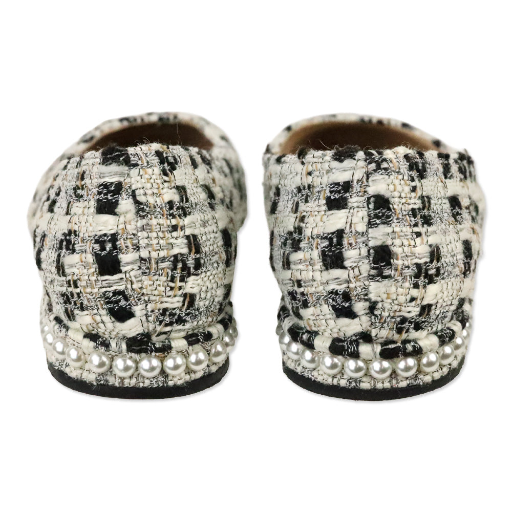 Stuart Weitzman White/Black Tweed Pearl Flat