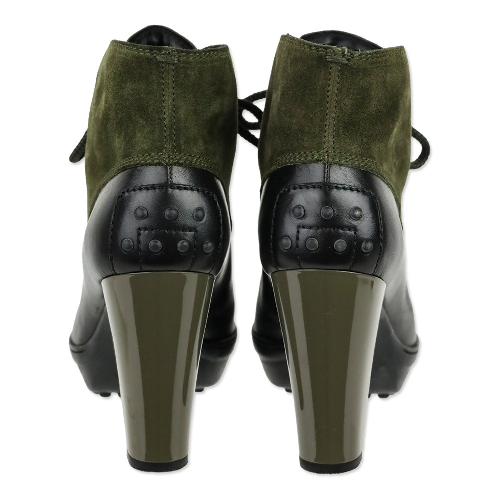 Tod's Army Green Suede Lace-Up Duck Ankle Boots