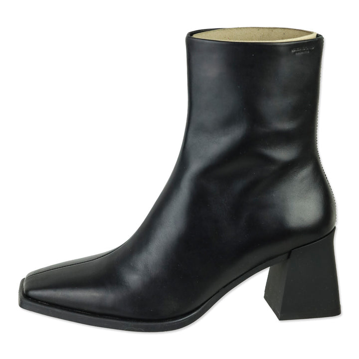 Vagabond Black Leather Hedda Black Boot