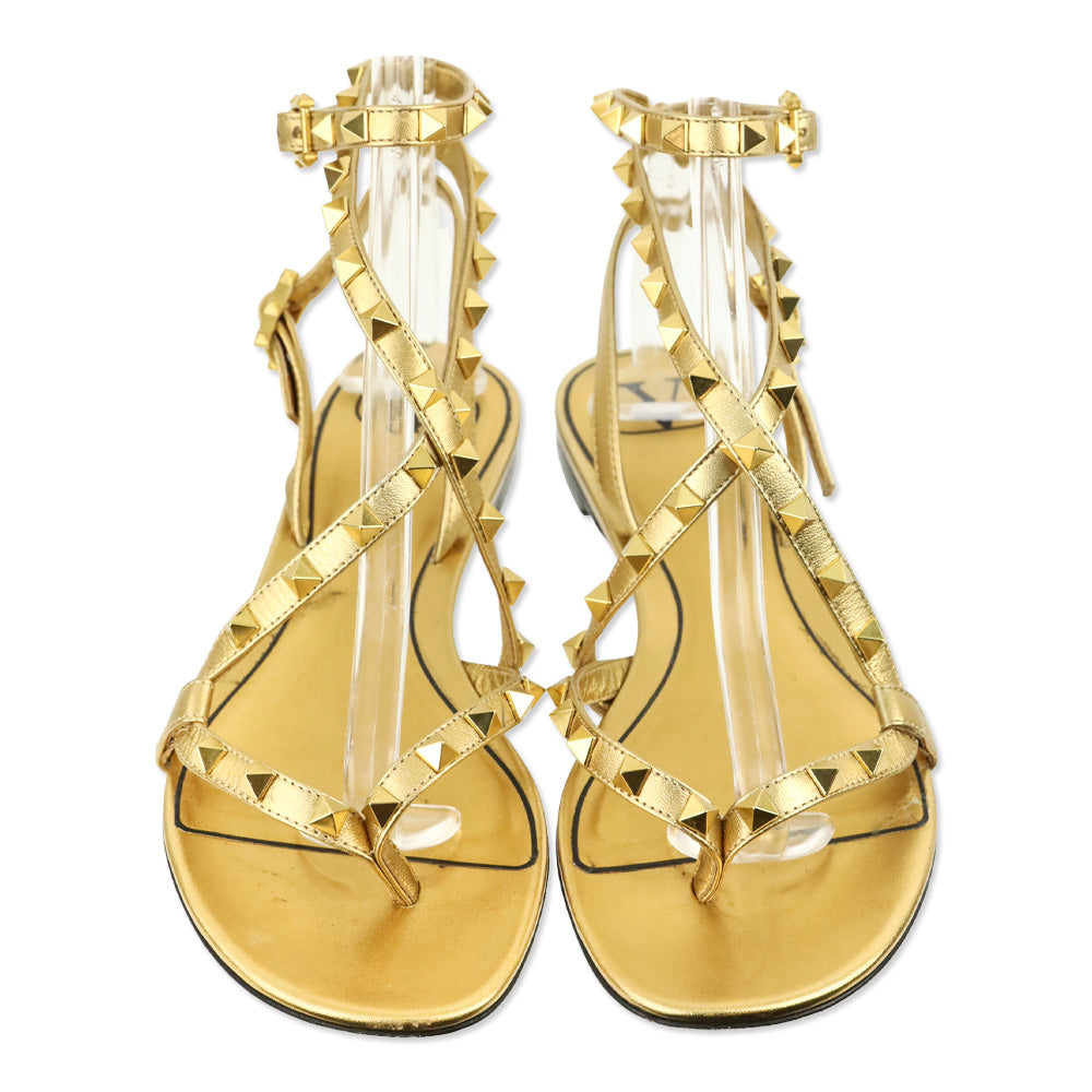 Valentino Garavani Deep Gold Rockstud Flair 5mm Flat Sandal