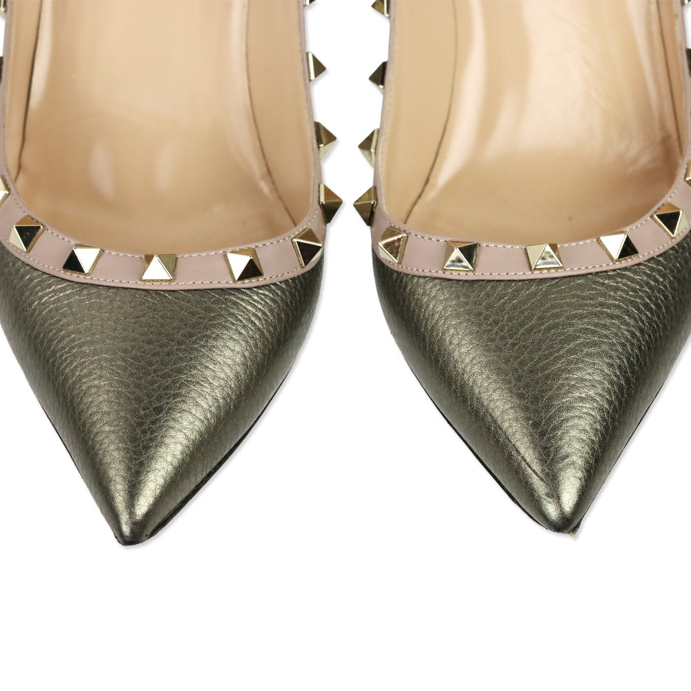 Valentino Garavani Metallic Pewter Grained Leather Rockstud Trim Pump