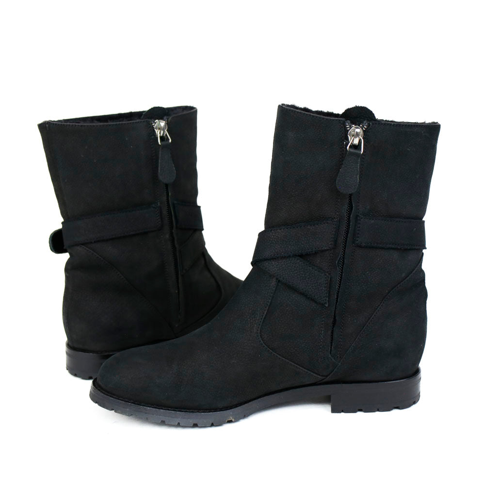 Manolo Blahnik Black Campocross Shearling Lined Ankle Boots