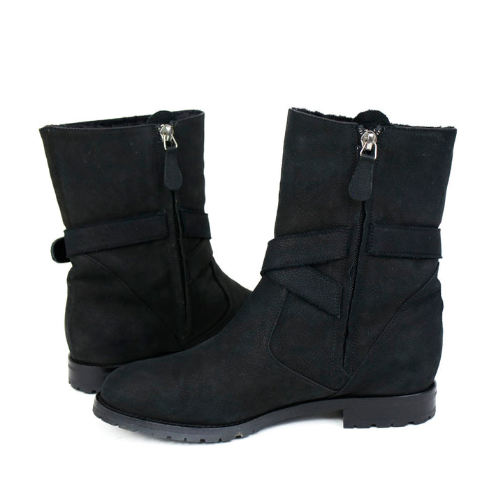 Manolo Blahnik Black Campocross Shearling Lined Ankle Boots