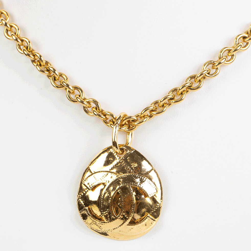 Chanel Vintage Quilted CC Pendant Gold Necklace