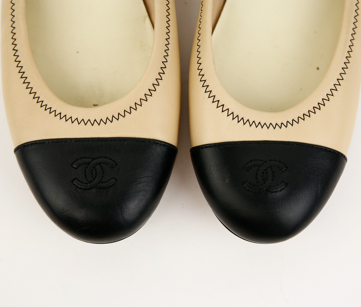 Chanel Beige & Black Leather Vintage Ballet Flats