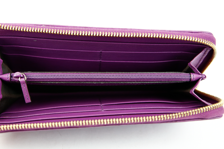 interior view of Gucci Purple Guccissima Leather Bree Wallet