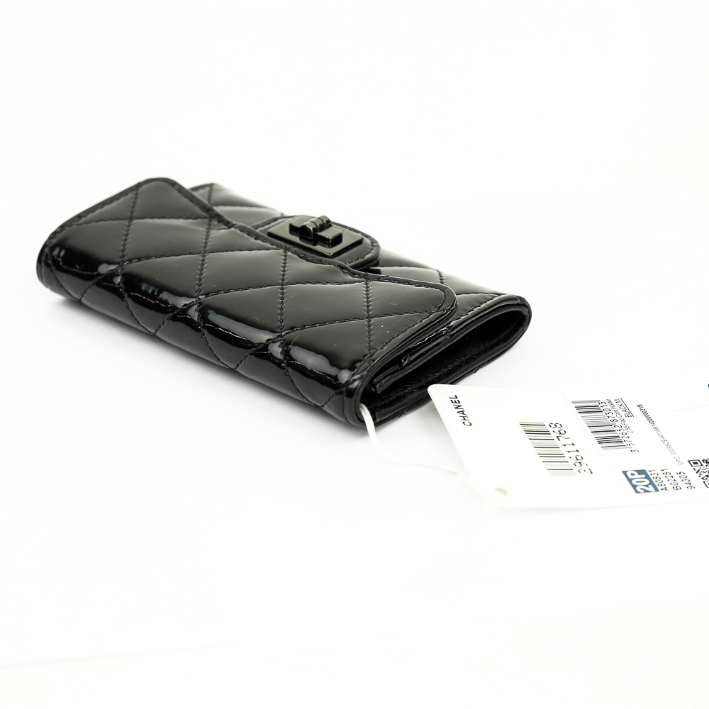 Top view of Chanel 2.55 Reissue Quilted Black Patent Leather Card Holder