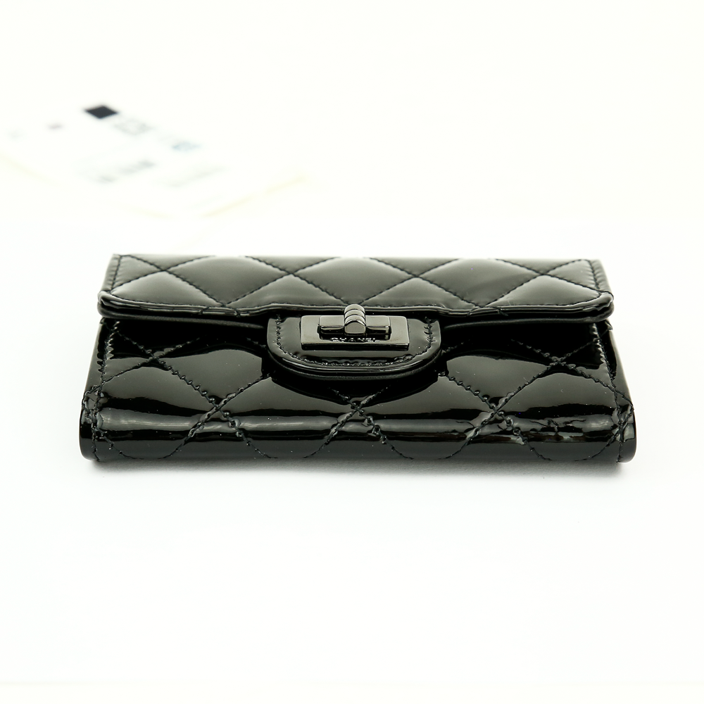 Base view of Chanel 2.55 Reissue Quilted Black Patent Leather Card Holder