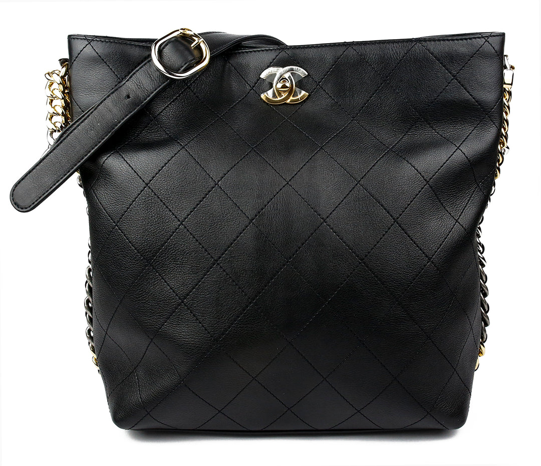 Chanel Black Quilted Calfskin Leather Chain Hobo 