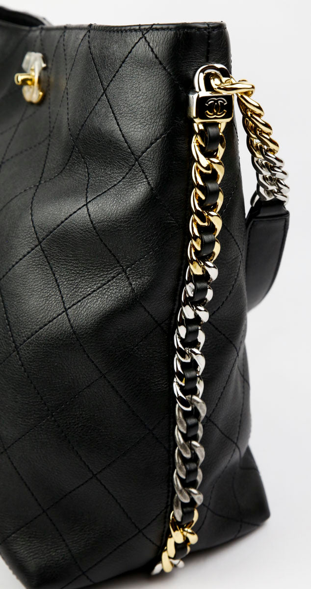 Chanel Black Quilted Calfskin Leather Chain Hobo 